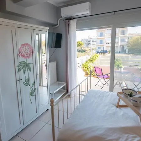 To Mikro Boutique Apartment Lefkada City Exterior photo