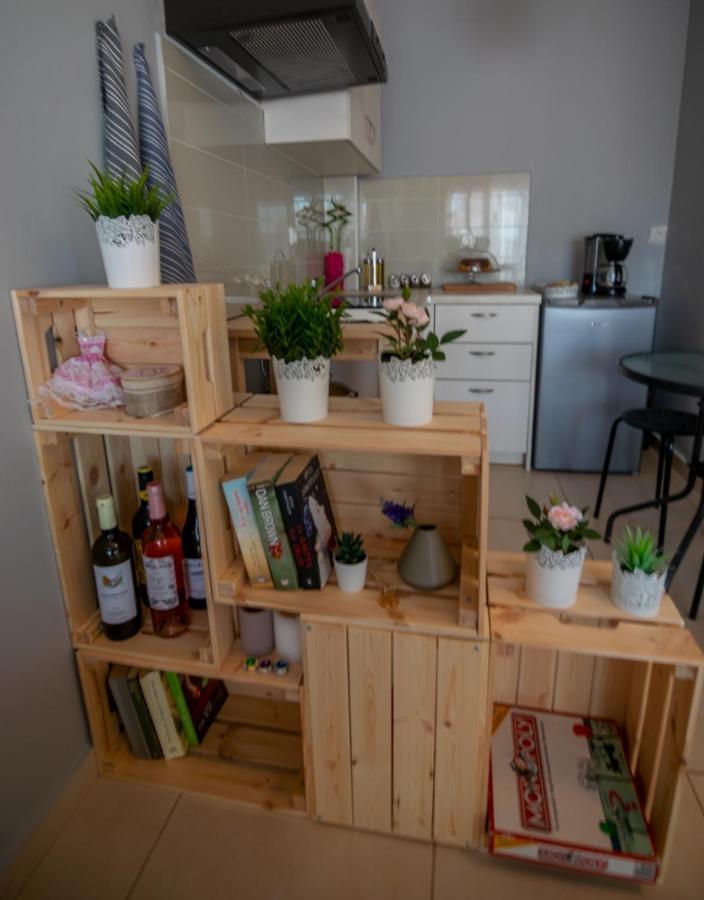 Apartment To Mikro Boutique Lefkáda